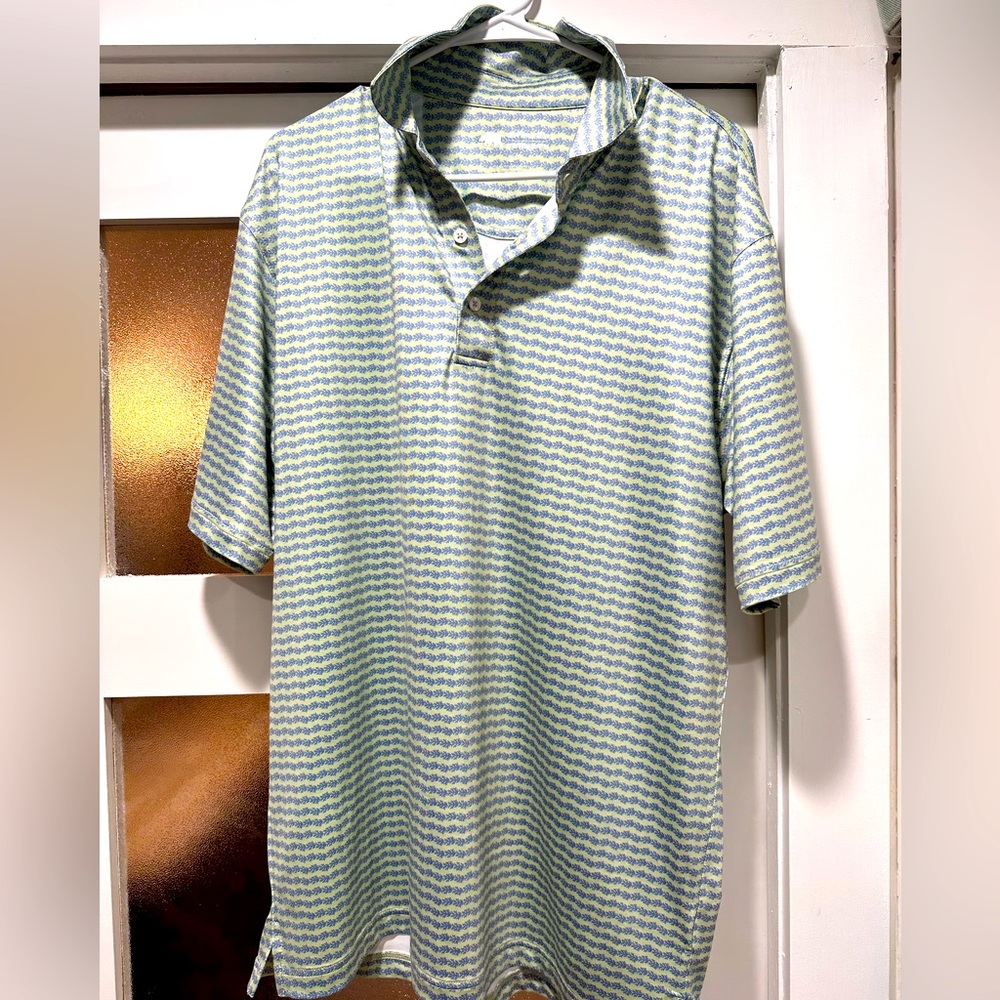 Medium Onward Reserve- Worn once. Fits like a large.